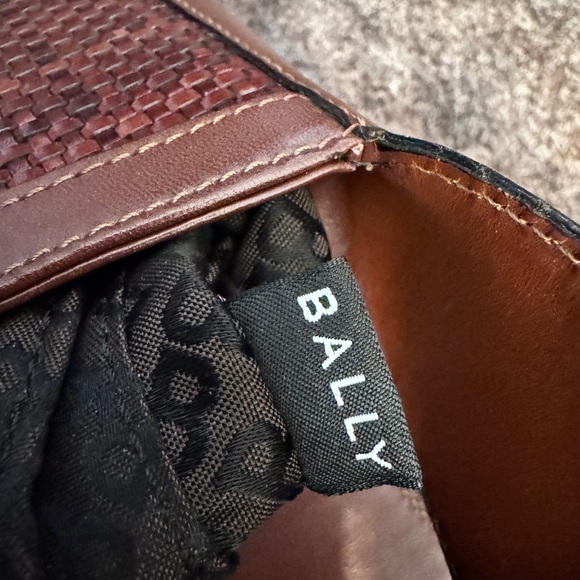 Bally in Rich Brown Woven Shoulder Bag Late 90s/ Early 20s - Picture 7 of 16